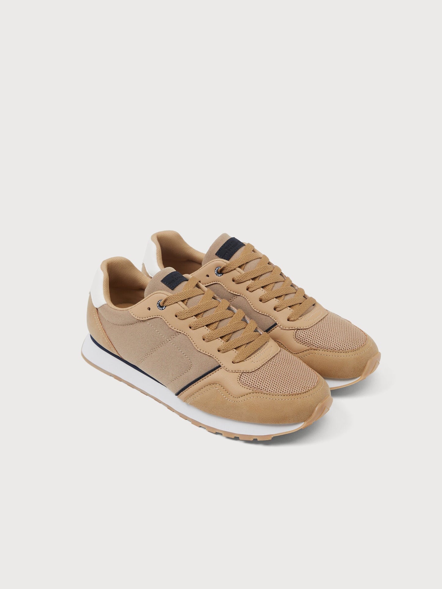 Smart sneakers trainers footwear lefties
