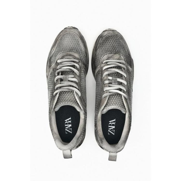 Zara contrast running