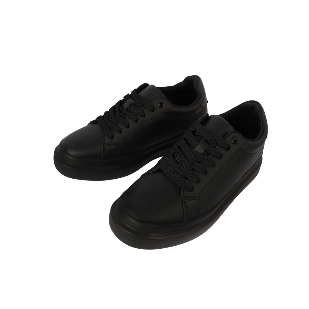 PULL&BEAR LIGHT WEIGHT SNEAKERS black