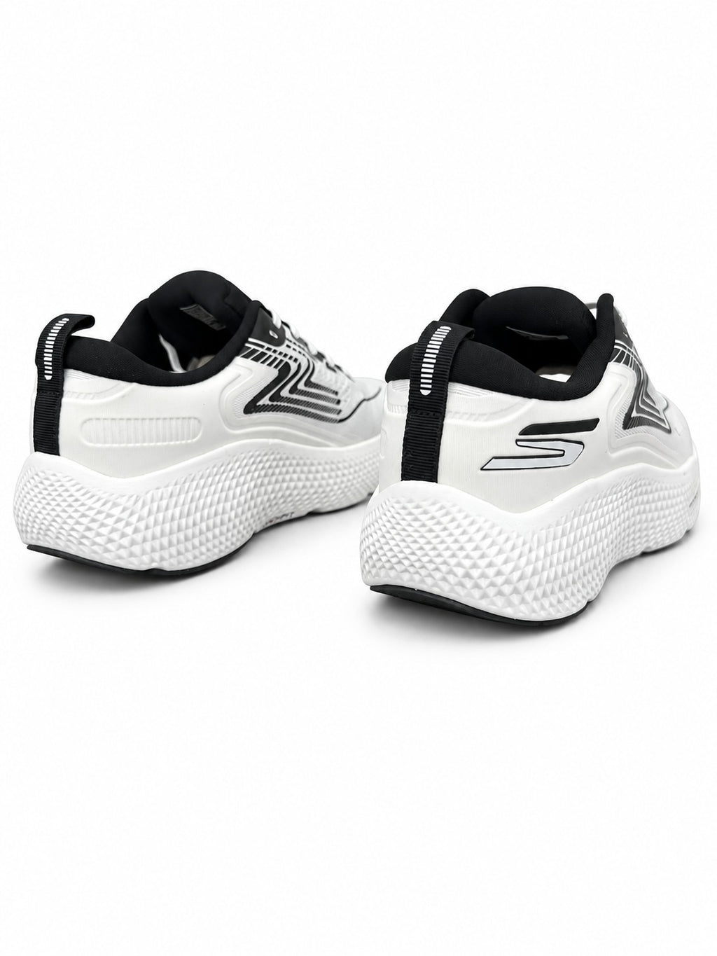 Skechers GO RUN Max Road 6 running shoe