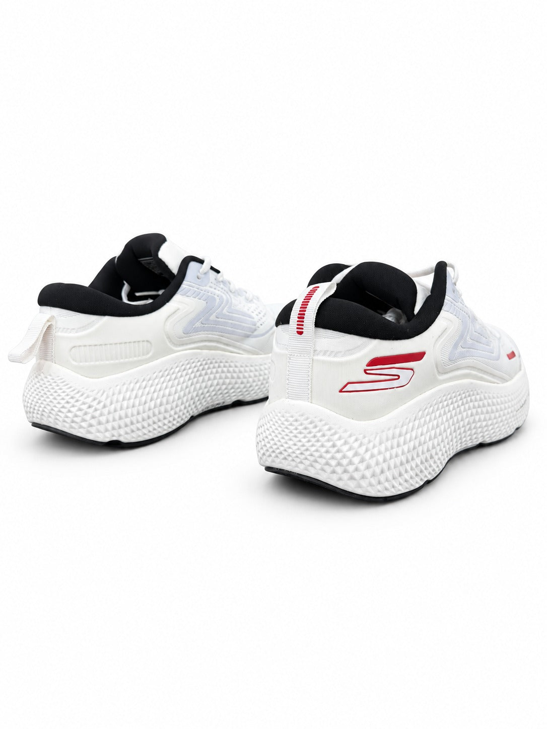 Skechers GO RUN Max Road 6 running shoe
