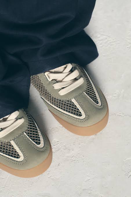 Lace up sneaker women’s sneakers