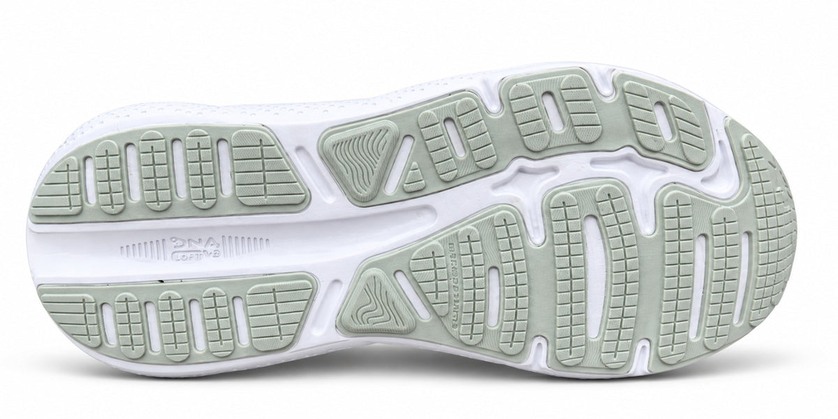 Brooks Ghost Max running
