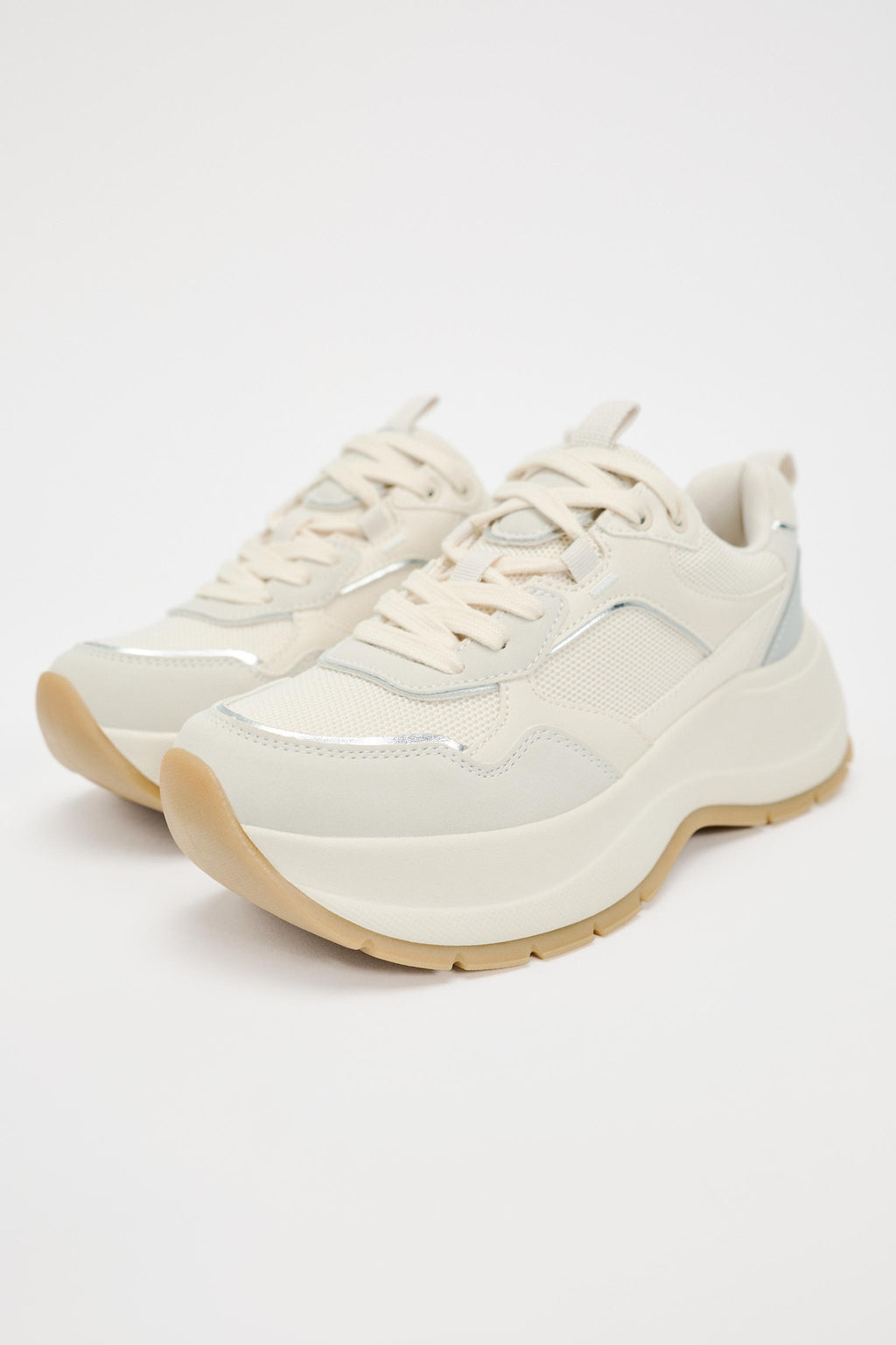 Zara contrast running