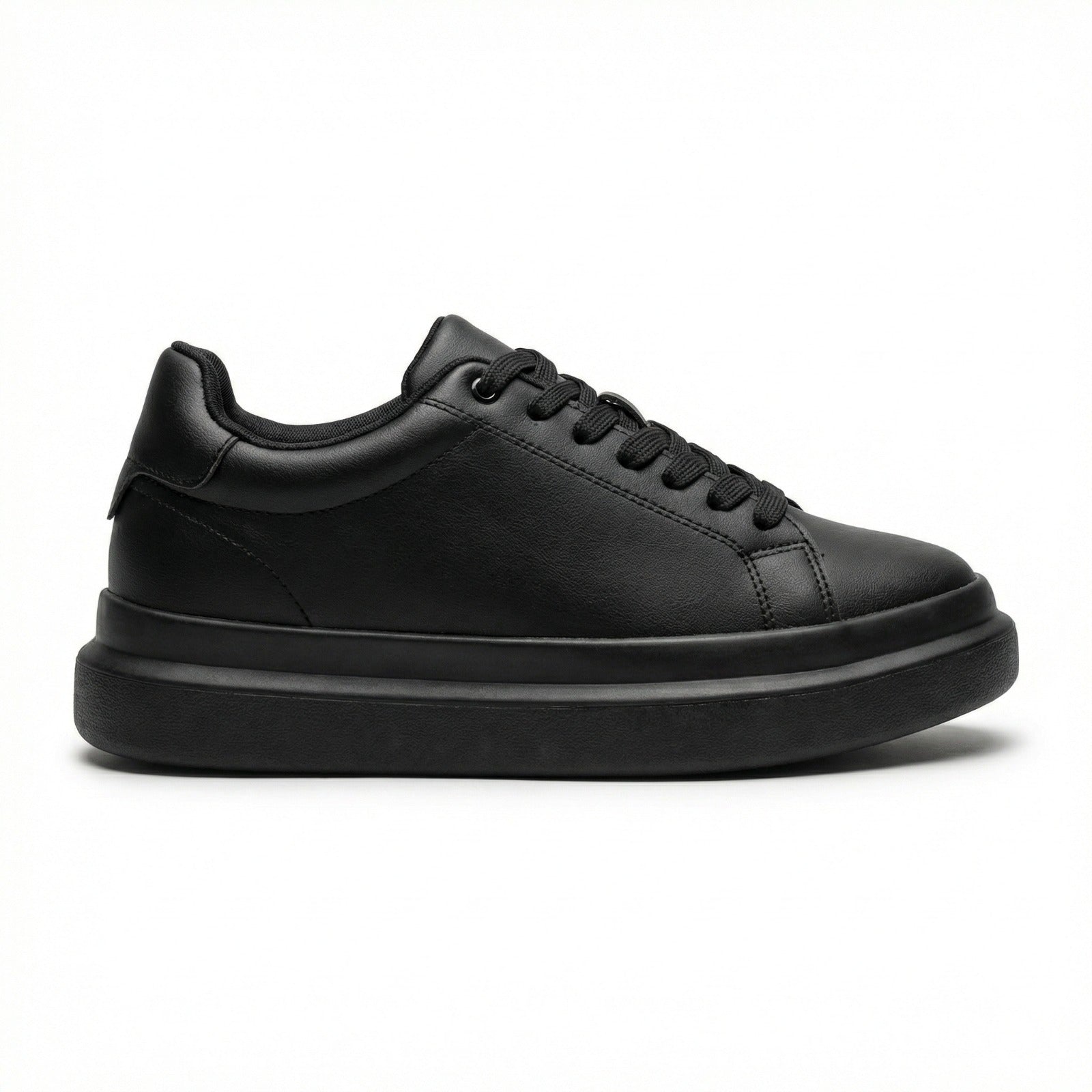 PULL&BEAR LIGHT WEIGHT SNEAKERS