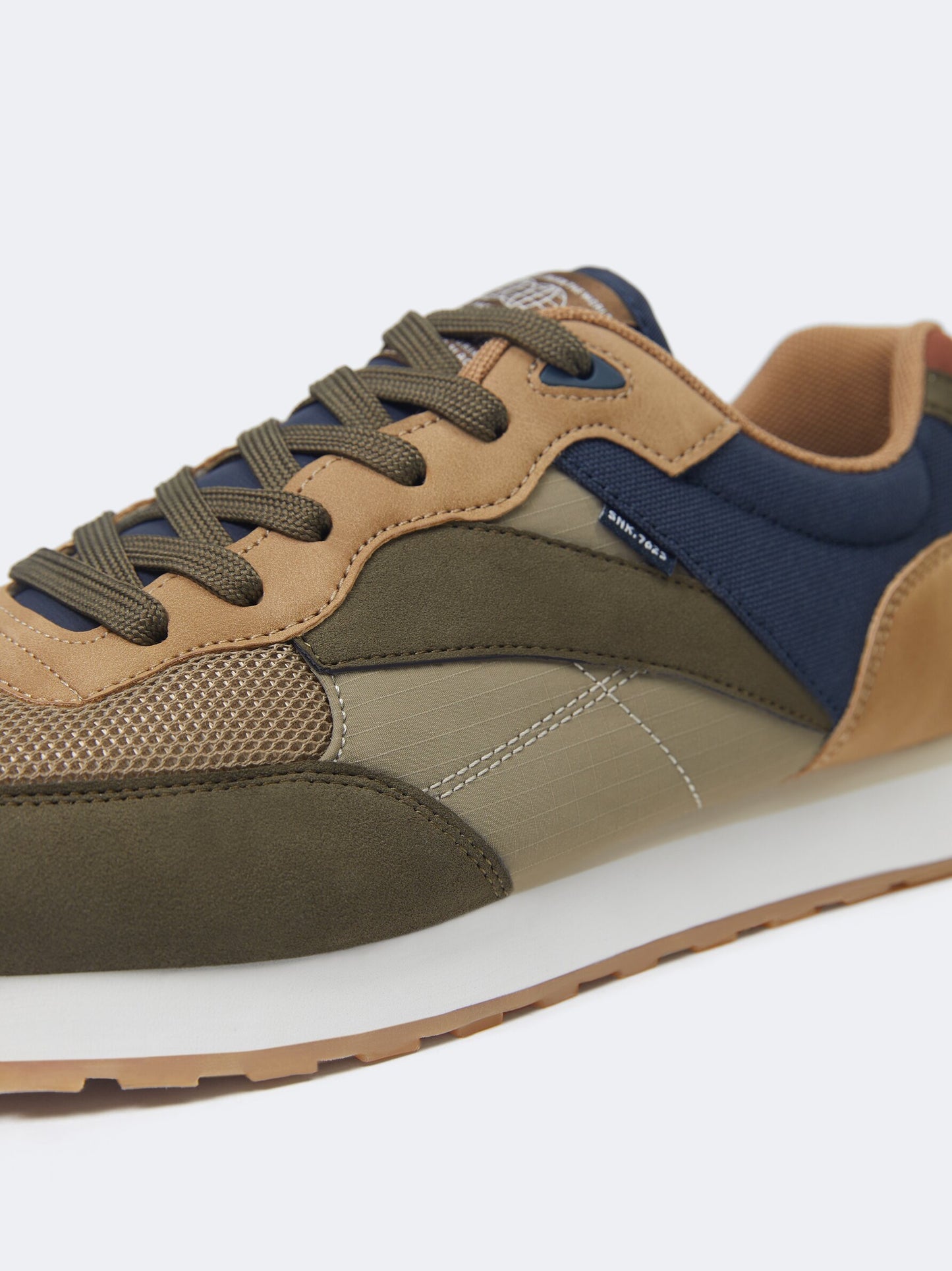 Casual sneakers trainers _footwear