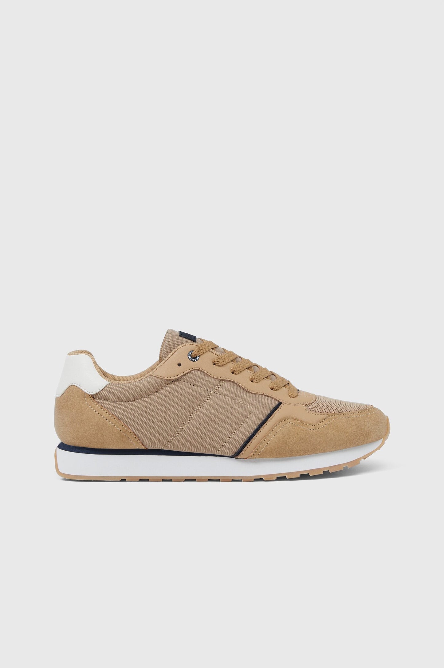 Smart sneakers trainers footwear lefties