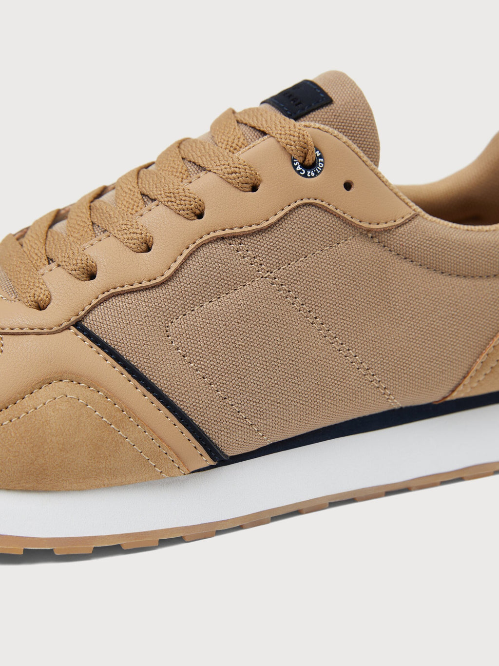 Smart sneakers trainers footwear lefties
