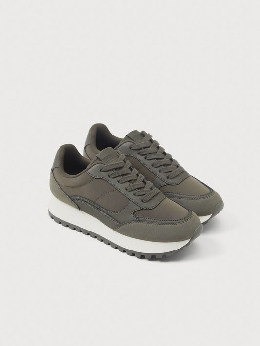 Lefties_casual_sneakers